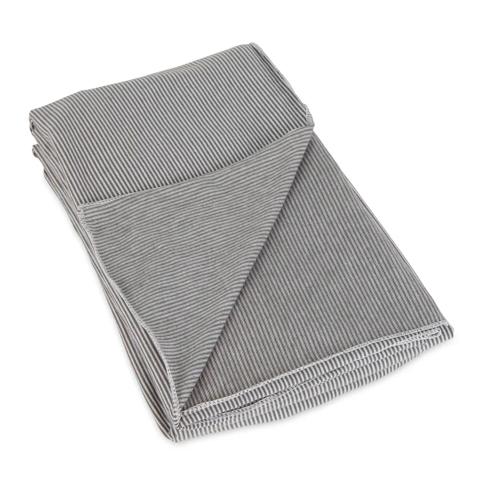 bucky-blanket-scarf-gray-stripe-fleece-schal-decke-122-x-142-cm-mit-reiset-schch image 1