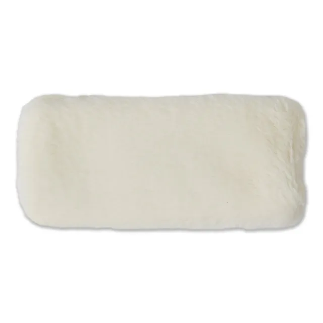 bucky-hot-cold-eye-pillow-augenkissen-ultra-luxe-plush-cream-23x10-cm image 1